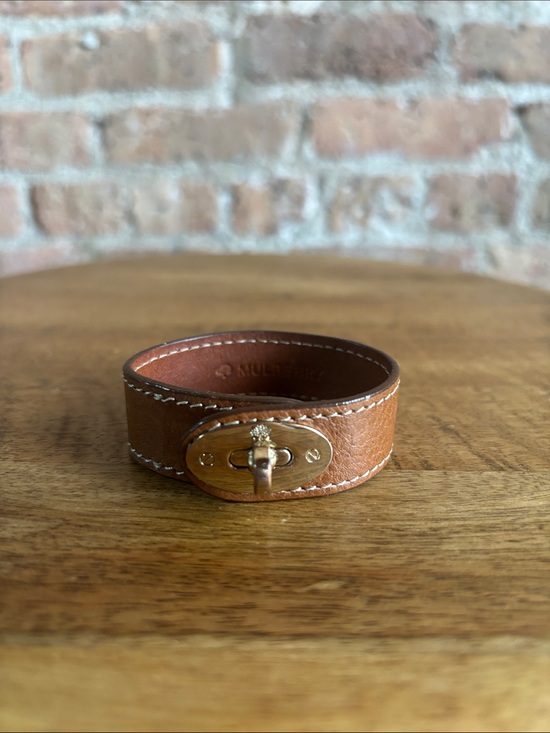 Mulberry Jewelry - Mulberry Brown Leather Bracelet with Gold Turn-Lock